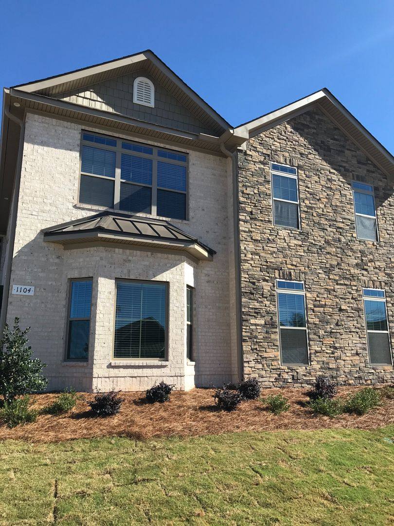 Townhouse for rent at 1102 Runningvine Lane, Auburn, AL 36830