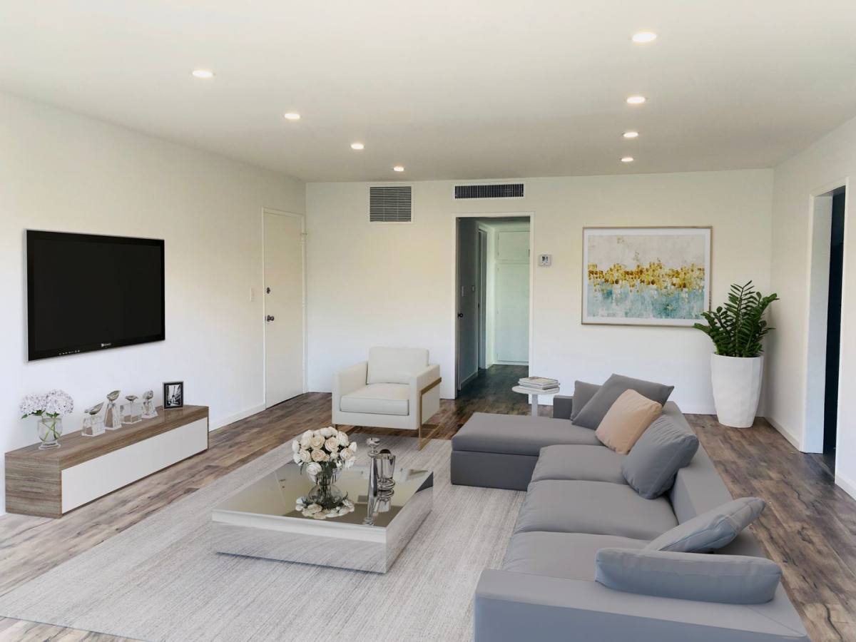 Apartment for rent at 929 S Bedford St, Los Angeles, CA 90035