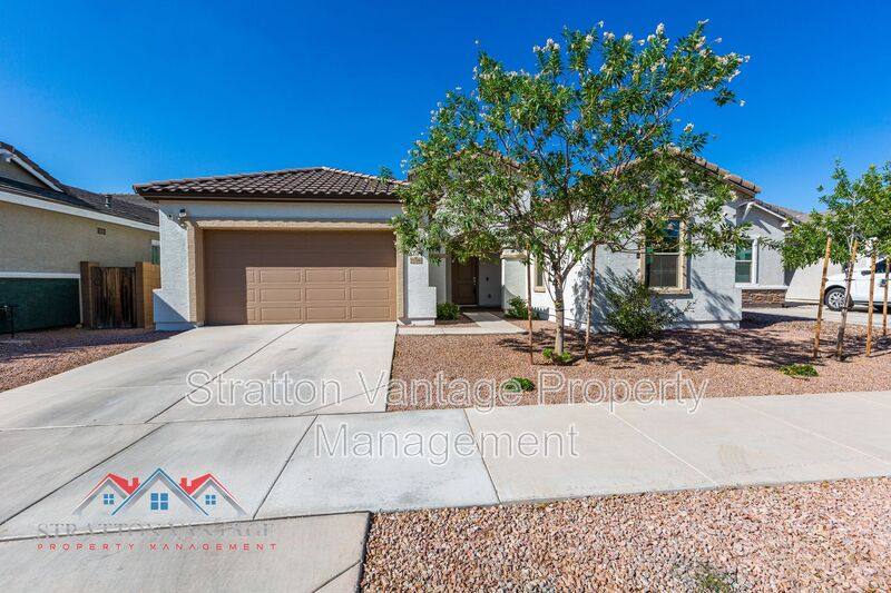 House for rent at 21096 E Arroyo Verde Dr, Queen Creek, AZ 85142