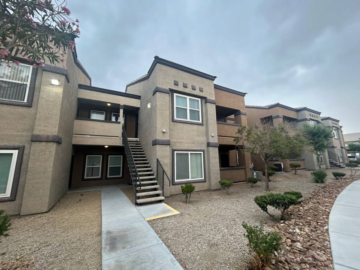 Condo for rent at 6650 W Warm Springs Rd, Las Vegas, NV 89118
