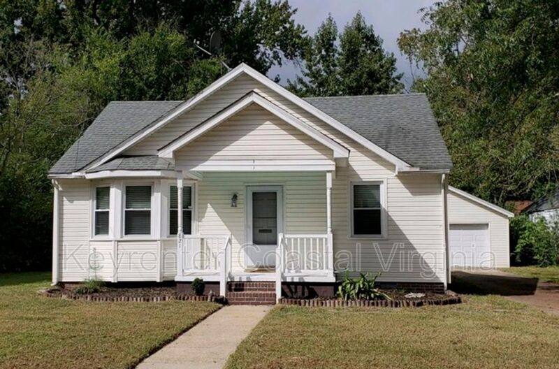 House for rent at 821 Oak Ave, Norfolk, VA 23502