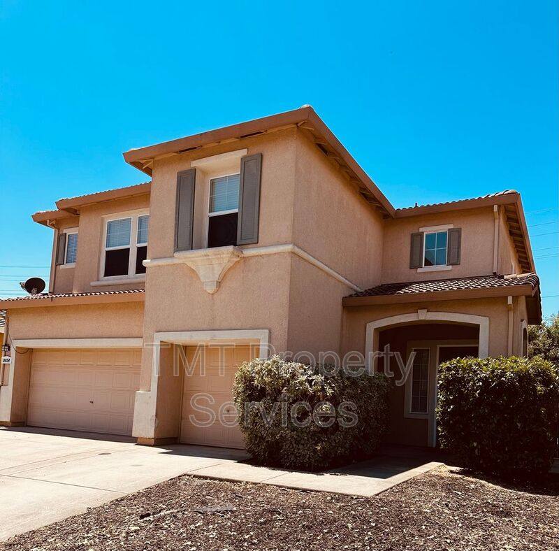 House for rent at 9654 Little Harbor Way, Elk Grove, CA 95624