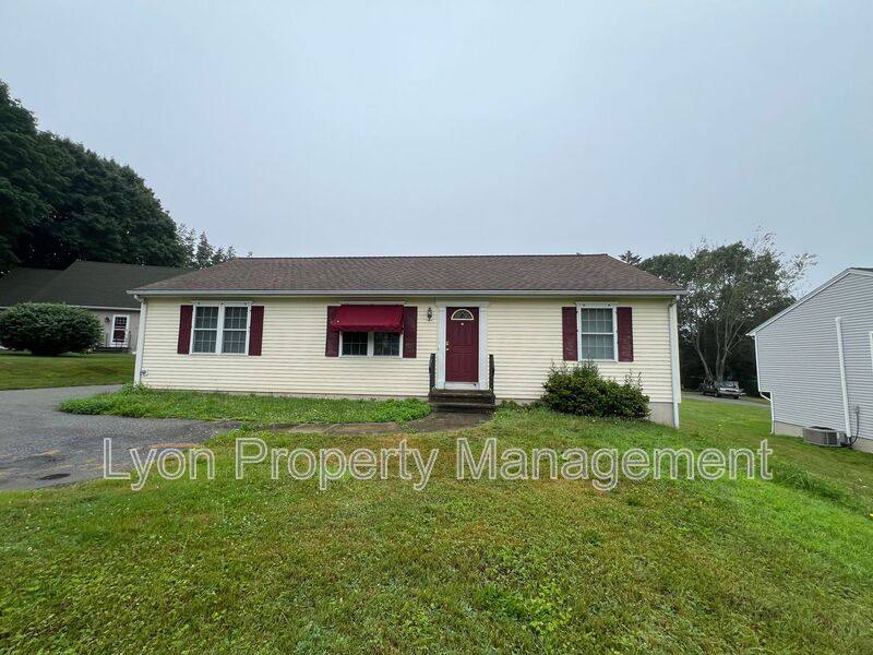 House for rent at 76 Russ Sims Heights, Groton, CT 06340