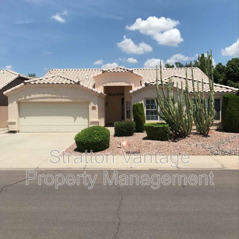 House for rent at 6714 W Wahalla Lane, Glendale, AZ 85308