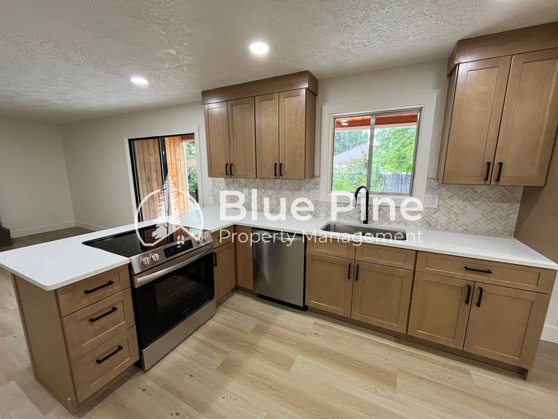 House for rent at 3095 Disney Dr, Idaho Falls, ID 83404