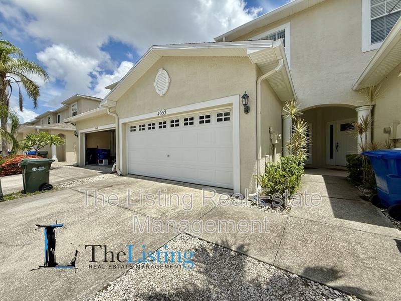 Townhouse for rent at 4052 Alan Dr, Largo, FL 33771