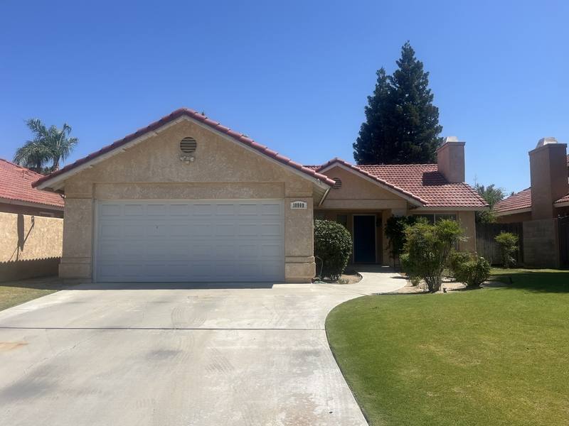 House for rent at 10909 Riconada Place, Bakersfield, CA 93311