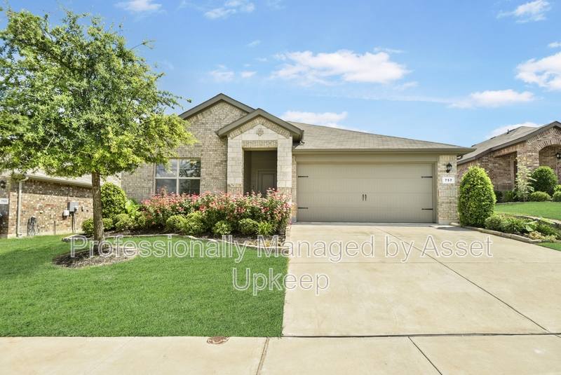 House for rent at 757 High Summit Trail, Fort Worth, TX 76131
