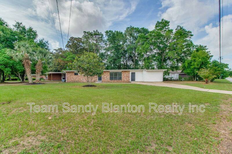 House for rent at 3711 Tom Lane Dr, Pensacola, FL 32504