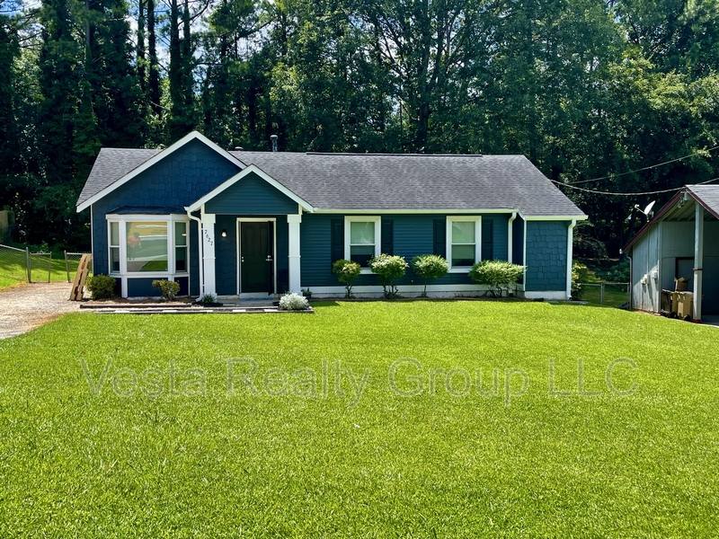 House for rent at 7627 Ward Lane, Jonesboro, GA 30236