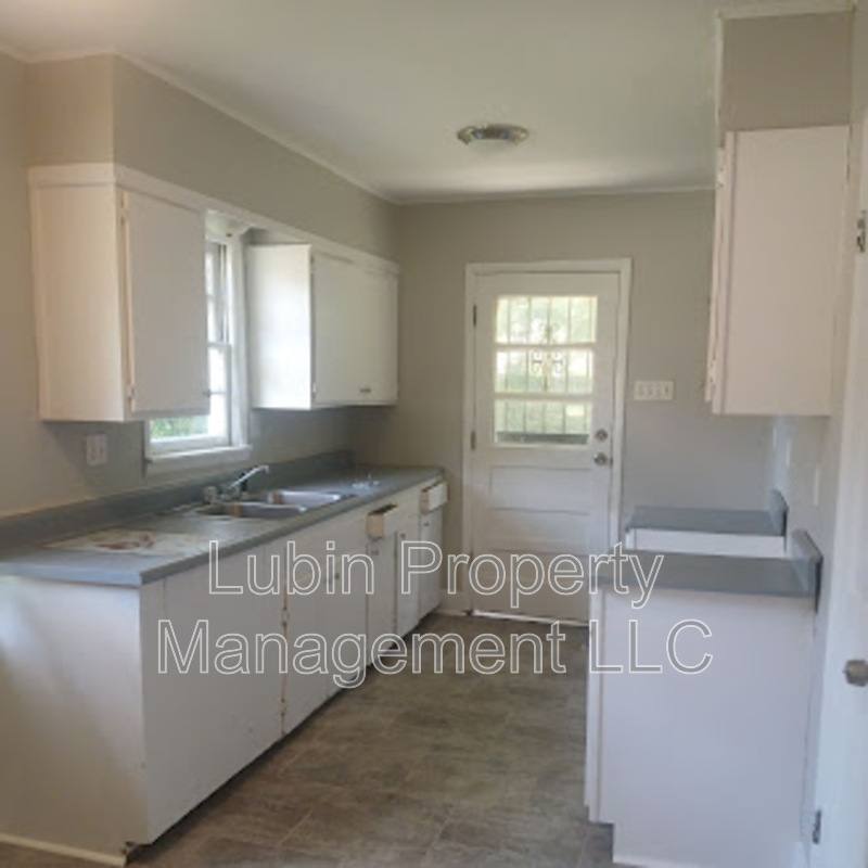 House for rent at 1252 Maywood Rd, Memphis, TN 38114