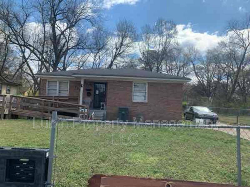 House for rent at 1252 Maywood Rd, Memphis, TN 38114