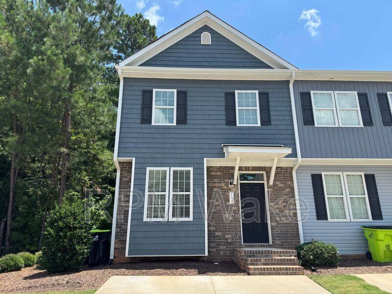Townhouse for rent at 133 Cobalt Creek Way, Holly Springs, NC 27540