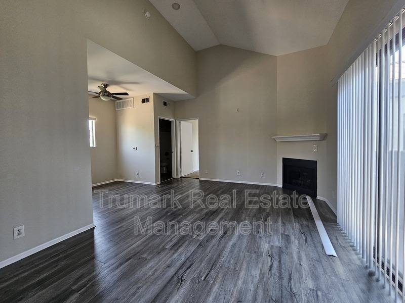 Townhouse for rent at 701 N Hollywood Way #207, Burbank, CA 91505