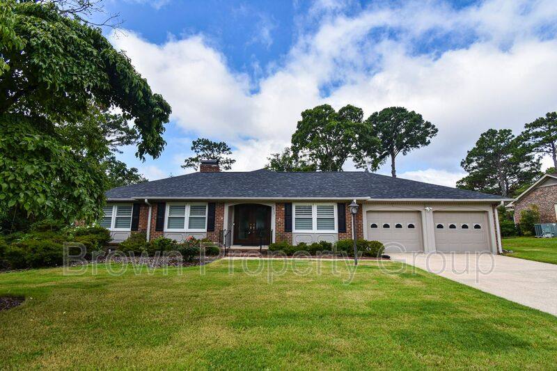 House for rent at 2417 Dartmouth Dr, Fayetteville, NC 28304