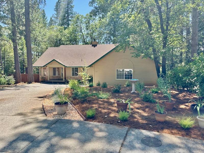 House for rent at 122 Sterling Court, Grass Valley, CA 95949