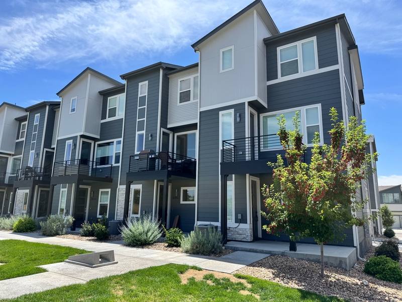 Townhouse for rent at 2865 W 69th Ave, Denver, CO 80221