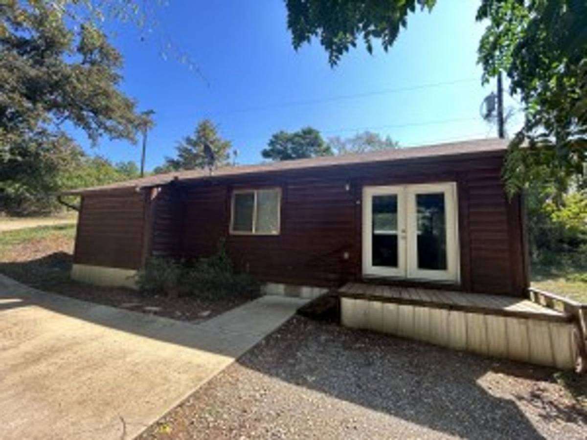 House for rent at 17032 Cr, Flint, TX 75762