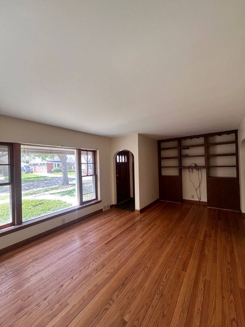 Apartment for rent at 5864-5864A N 42nd St, Milwaukee, WI 53209