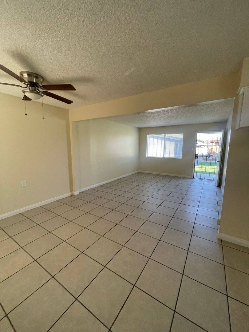 Apartment for rent at 132 L St, Bakersfield, CA 93304
