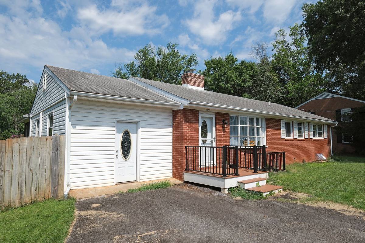 House for rent at 2219 Greenbrier Dr, Charlottesville, VA 22901