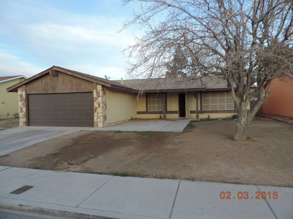House for rent at 833 Dusk Dr, Las Vegas, NV 89110
