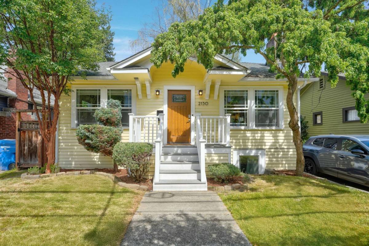 Apartment for rent at 2130 Dexter Ave N, Seattle, WA 98109