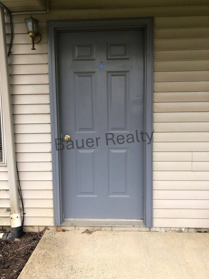 Apartment for rent at 87 New St, Greenwich, OH 44837