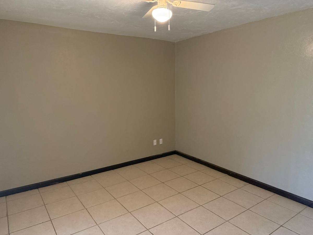 Apartment for rent at 3743 Donovan Dr, Tallahassee, FL 32309
