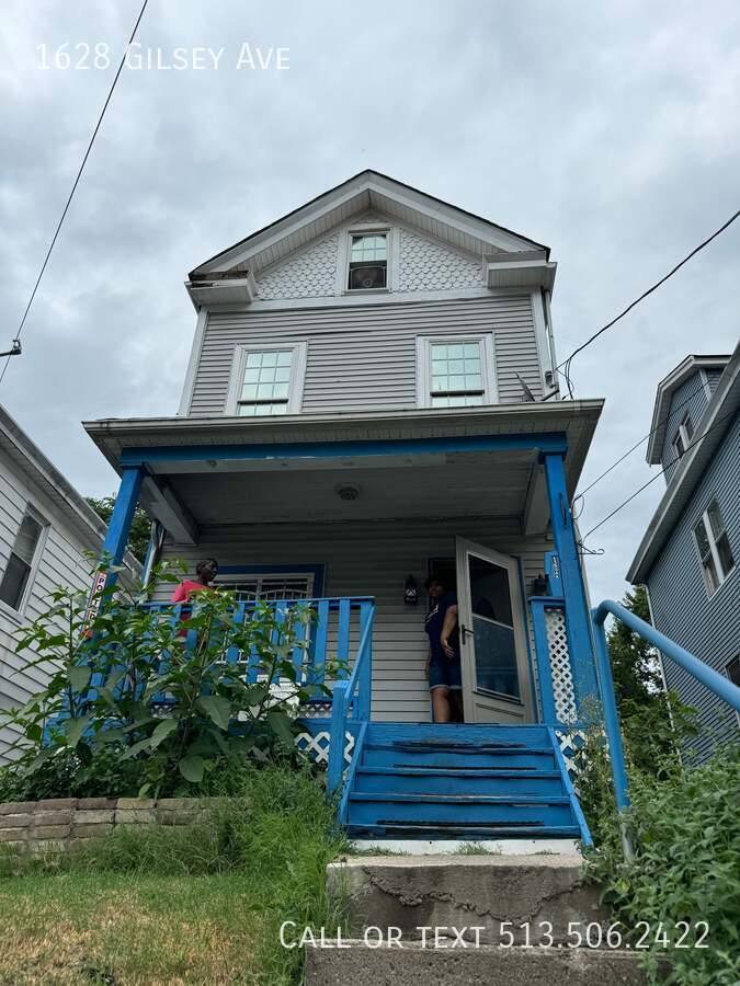 House for rent at 1628 Gilsey Ave, Cincinnati, OH 45205