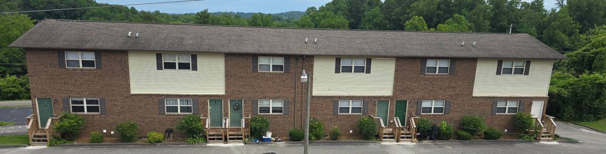 Townhouse for rent at 434 Hillside Dr, Harriman, TN 37748