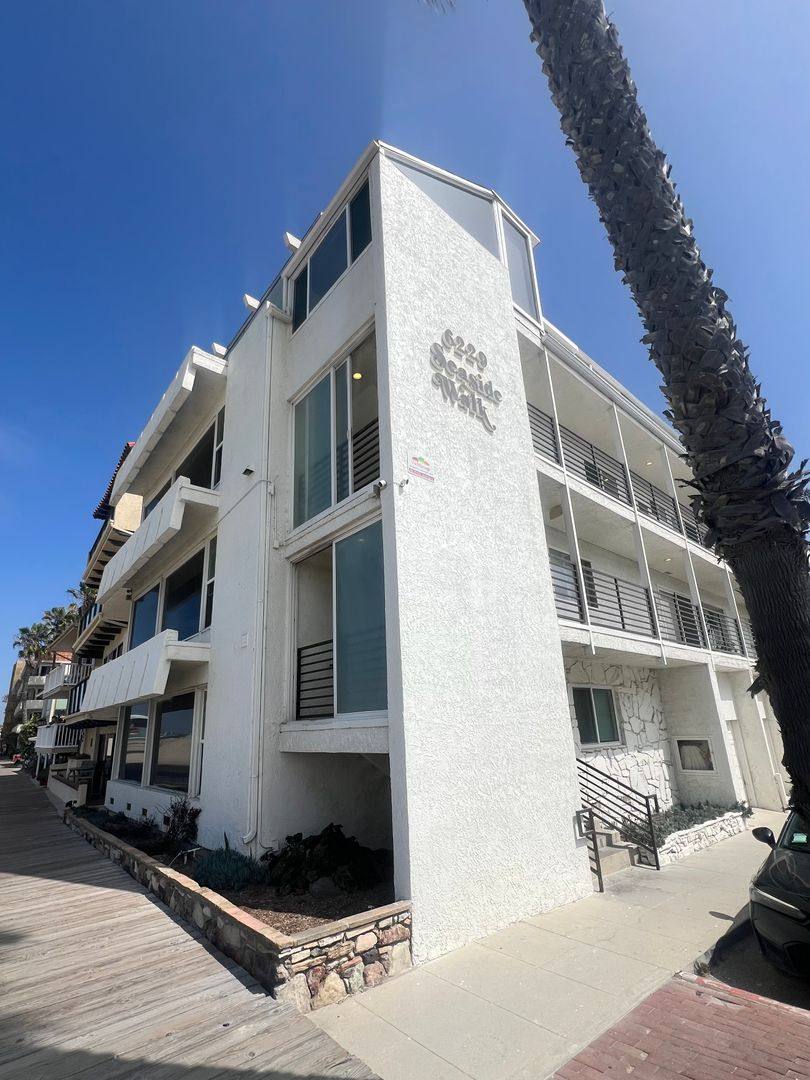 Apartment for rent at 6229 E Seaside Walk, Long Beach, CA 90803