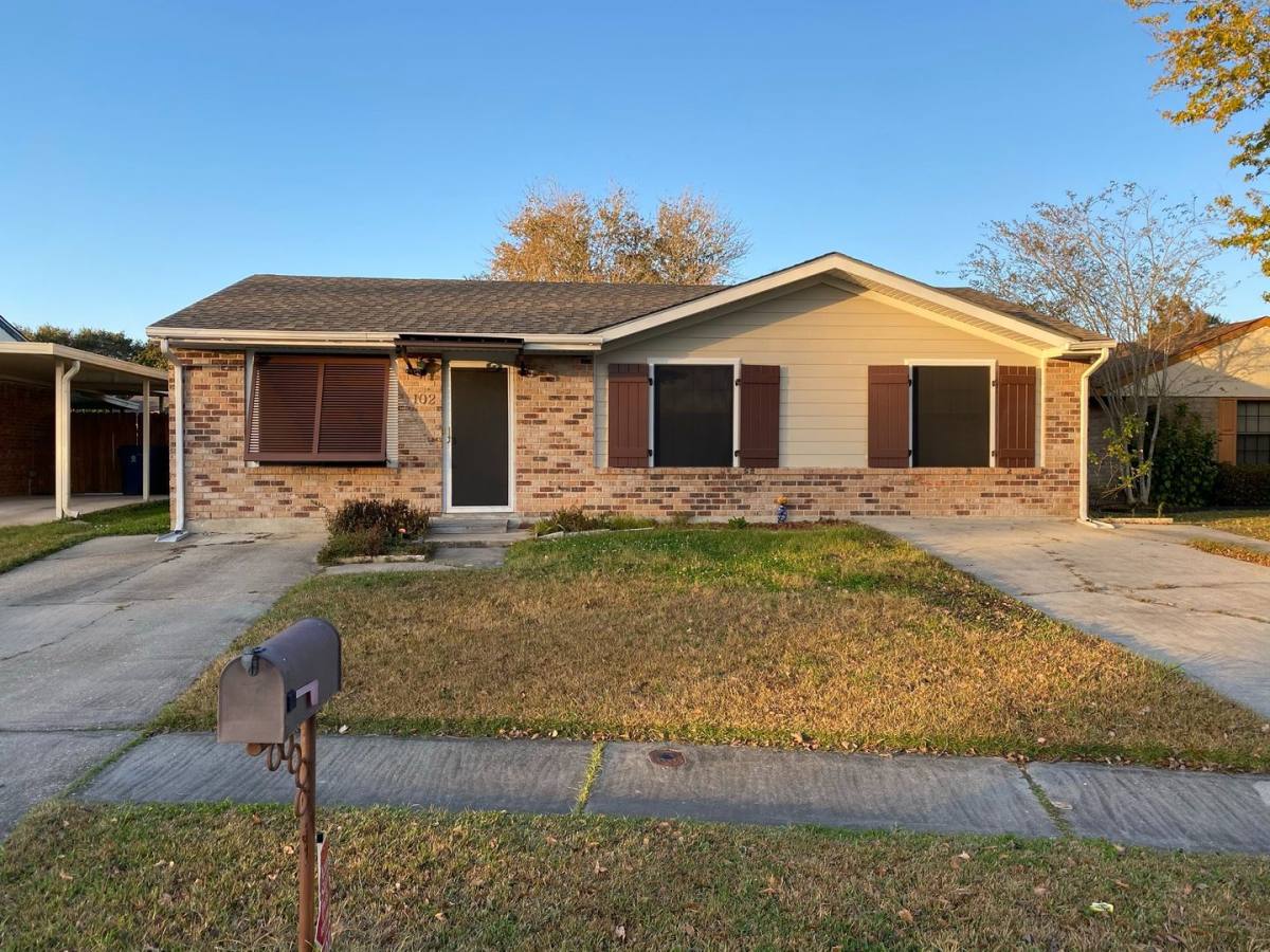 House for rent at 102 Thompson Loop, Lafayette, LA 70506