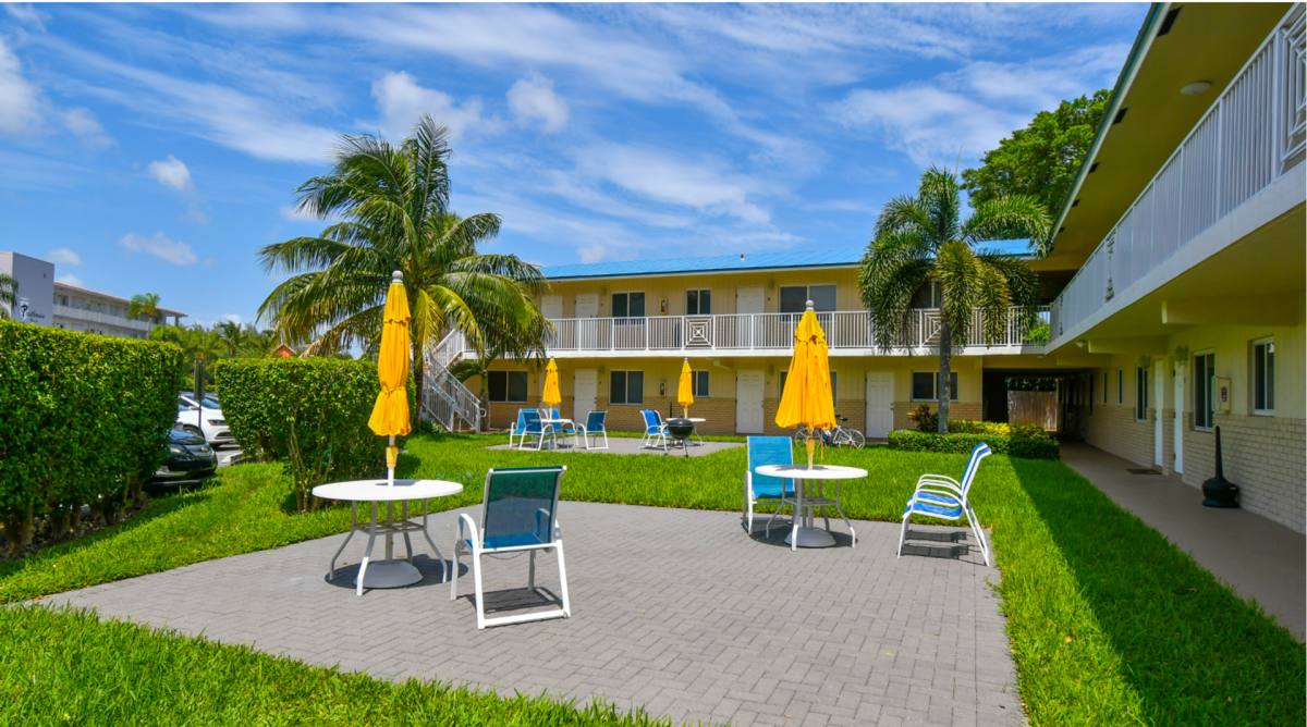 Apartment for rent at 110 NE 19th Ave, Deerfield Beach, FL 33441