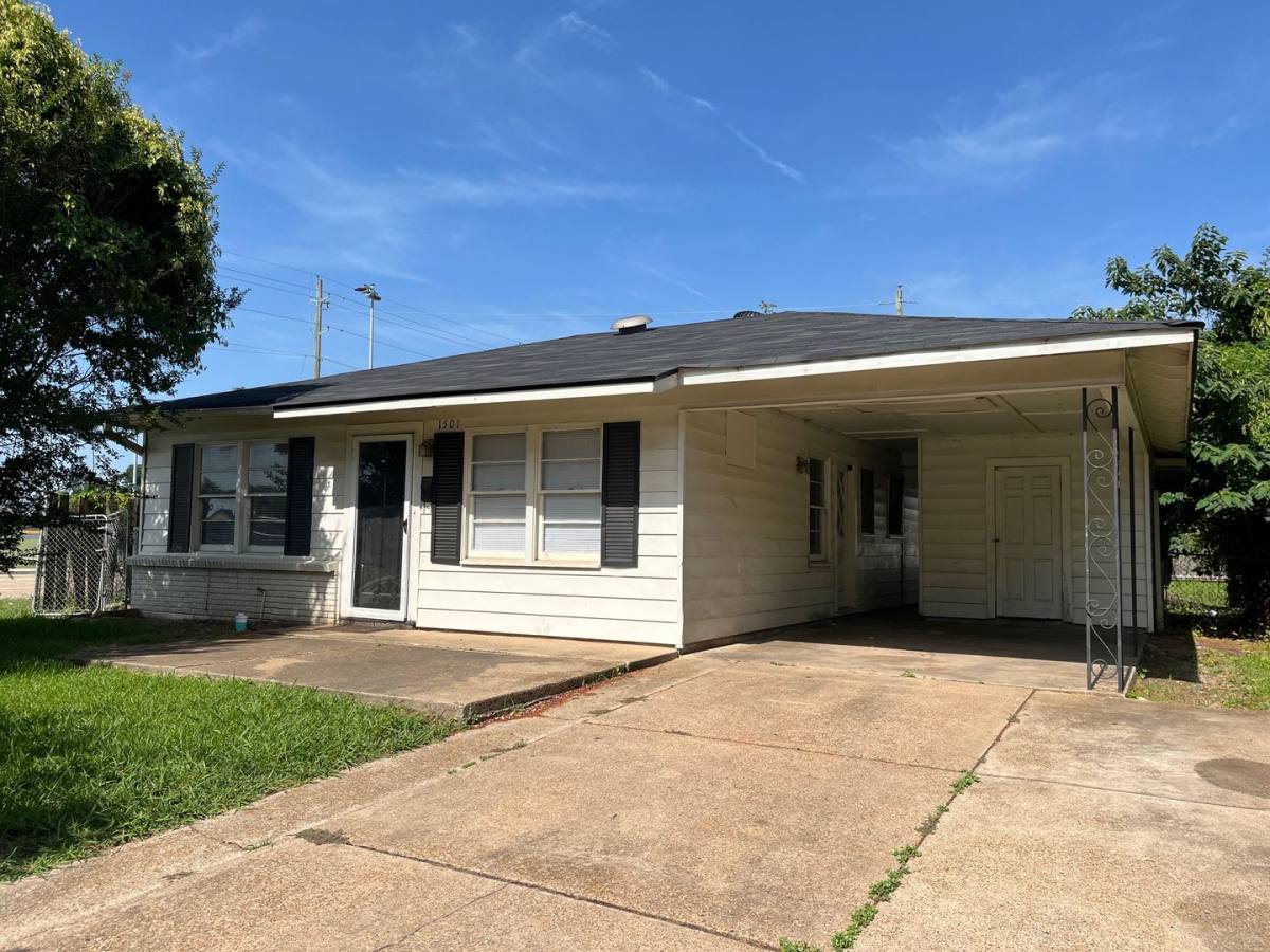 House for rent at 1501 Leslie St, Bossier City, LA 71111
