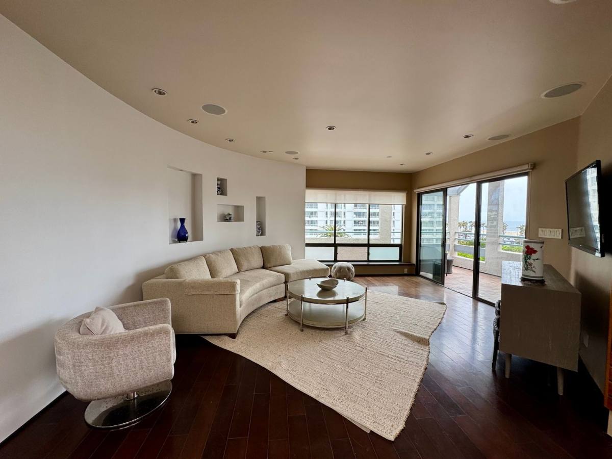 Condo for rent at 140 Ocean Park Blvd, Santa Monica, CA 90405