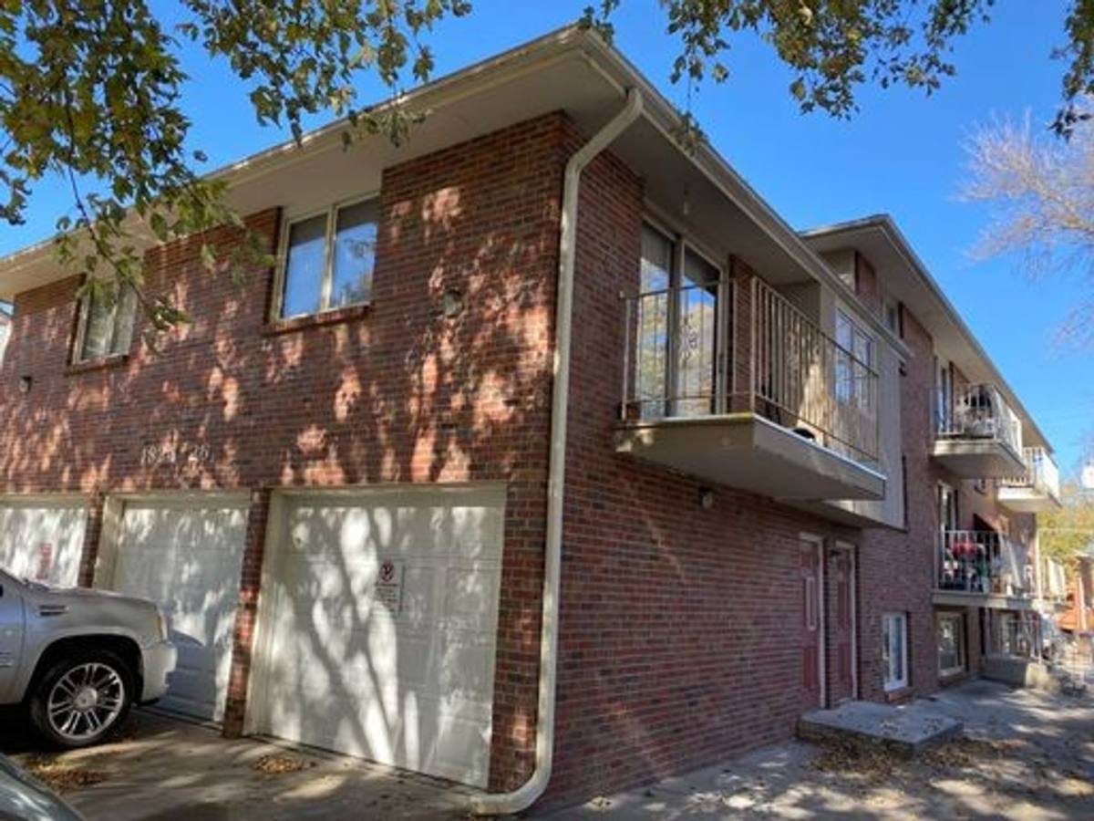 Apartment for rent at 1824 F St, Lincoln, NE 68508