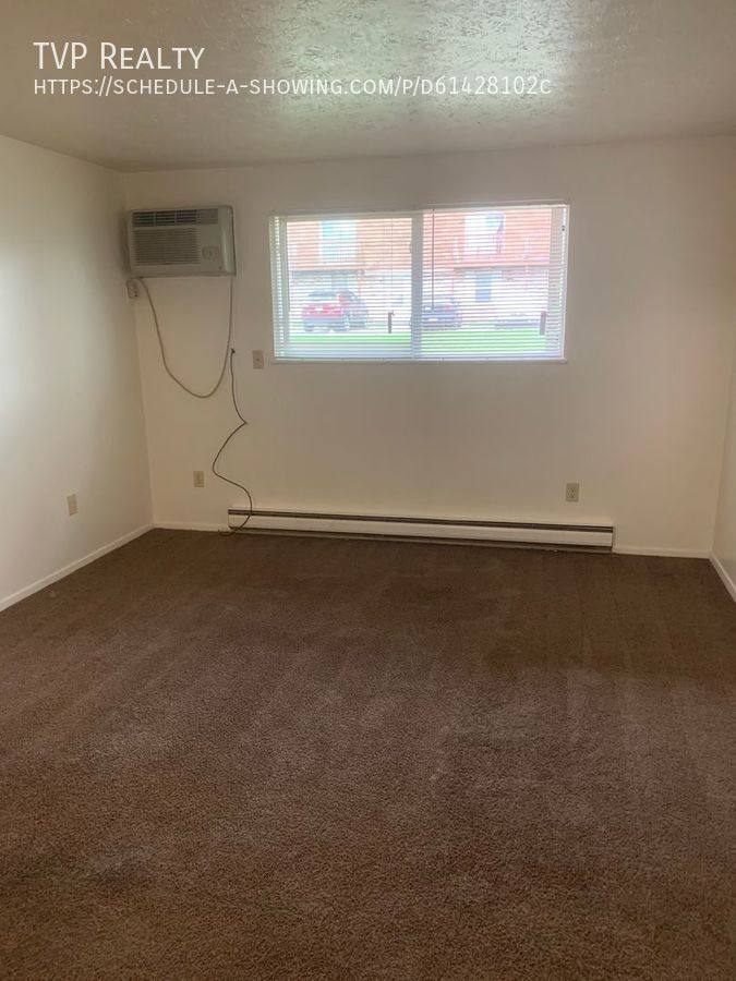 Apartment for rent at 1444 D W River Rd, Elyria, OH 44035