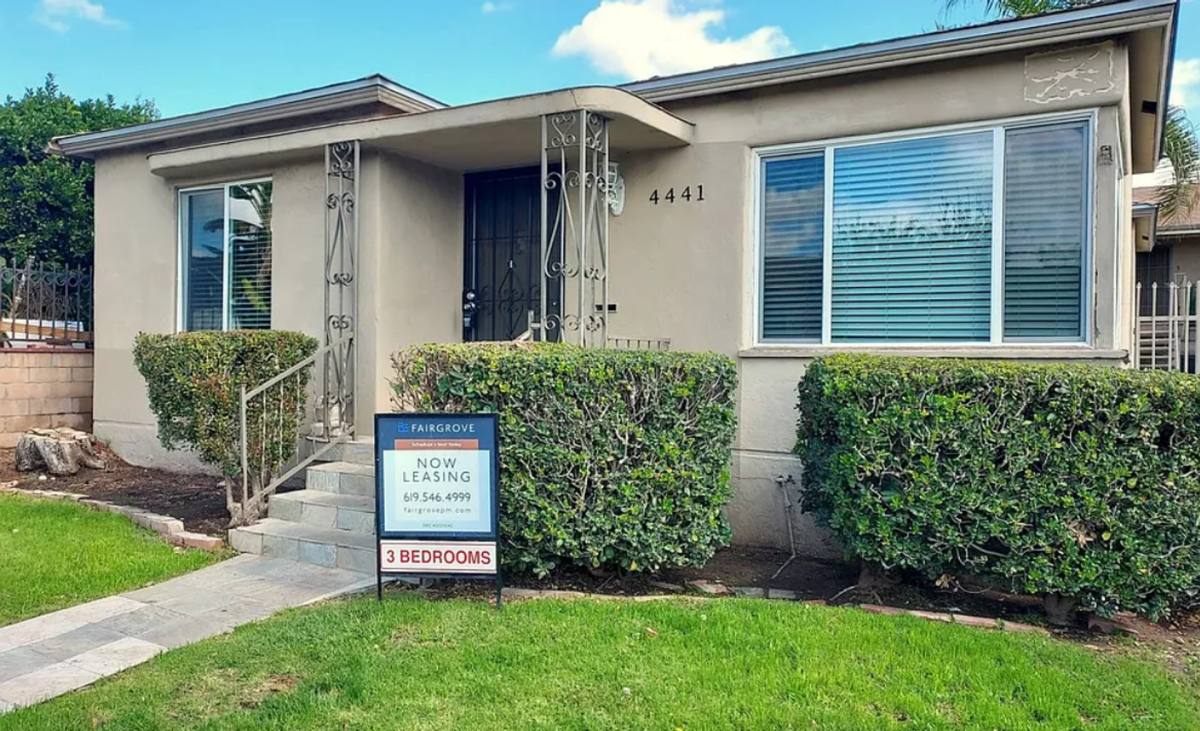 Apartment for rent at 4435-4441 52nd St, San Diego, CA 92115