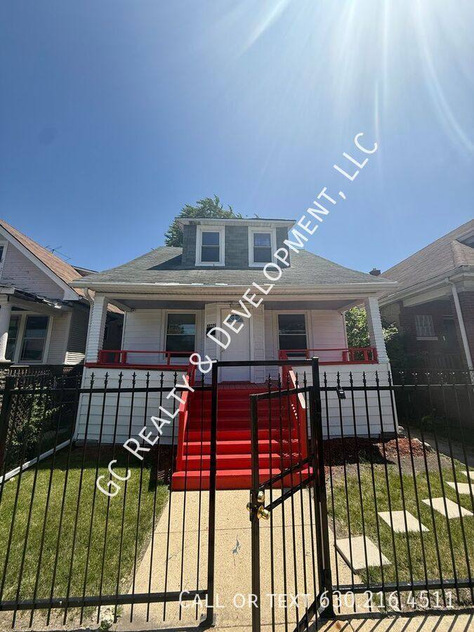 House for rent at 10225 S Perry Ave, Chicago, IL 60628
