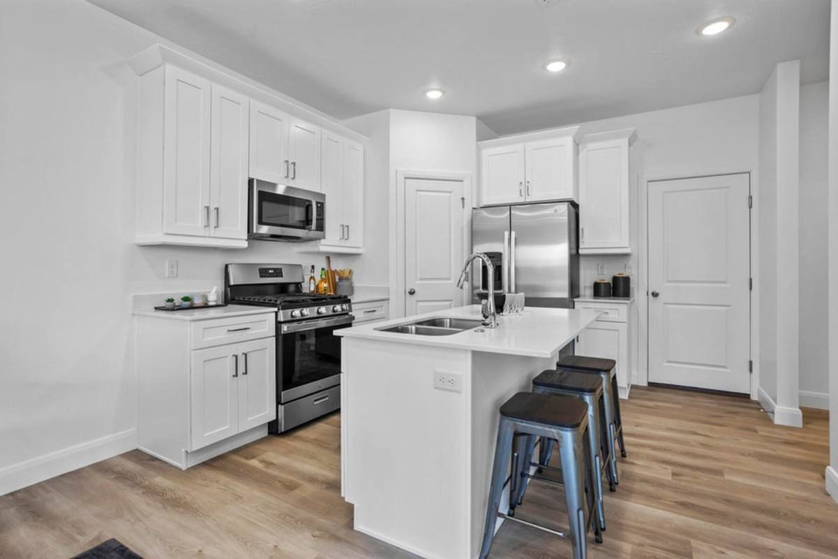Townhouse for rent at 493 W Greenstone Place, Saint George, UT 84790
