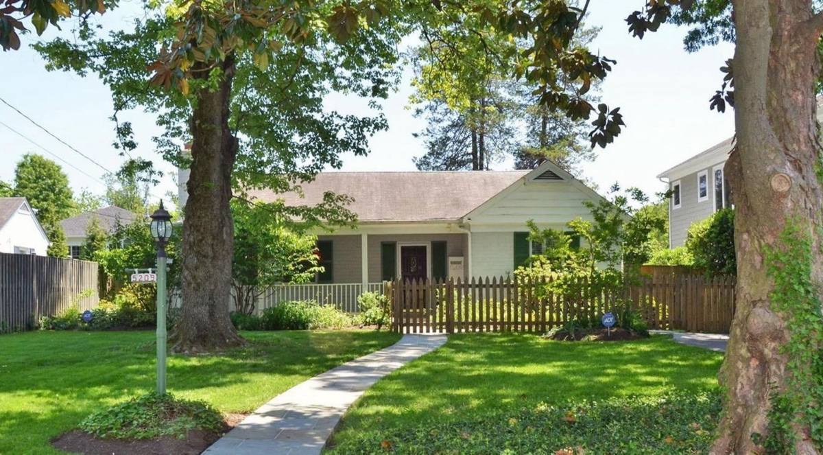 House for rent at 5209 Sangamore Rd, Bethesda, MD 20816