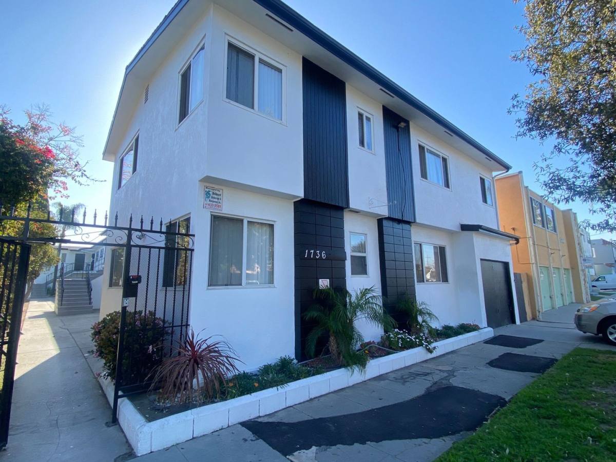 Apartment for rent at 1736 Sherman Place, Long Beach, CA 90804