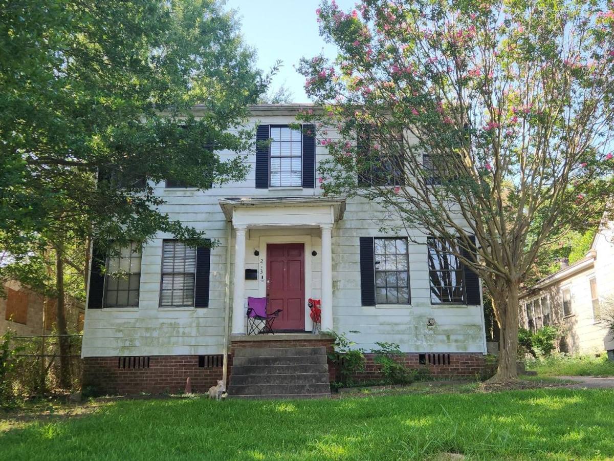 Apartment for rent at 215 Merrick St, Shreveport, LA 71104