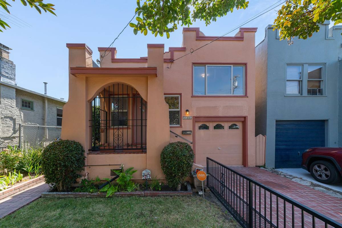 House for rent at 1106 Evelyn Ave, Albany, CA 94706