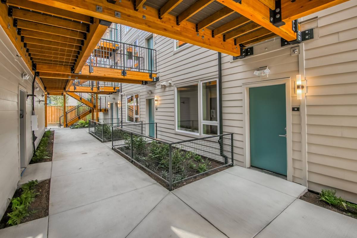 Apartment for rent at 3450 NE 50th Ave, Portland, OR 97213