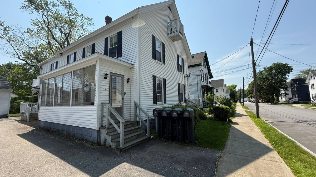 Apartment for rent at 21-23 Maple St, Dover, NH 03820