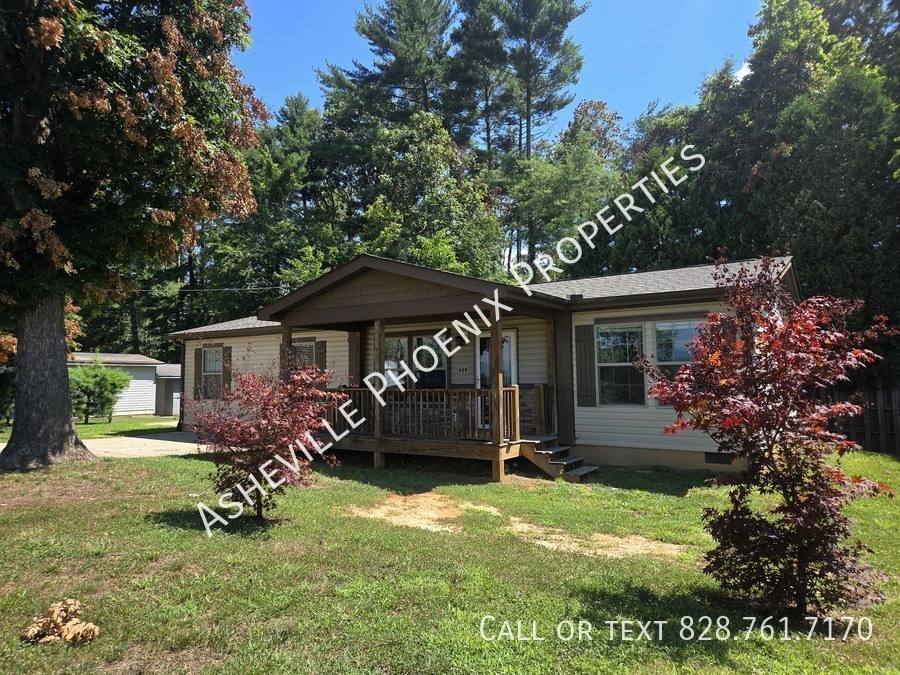 House for rent at 909 Aiken Rd, Asheville, NC 28804