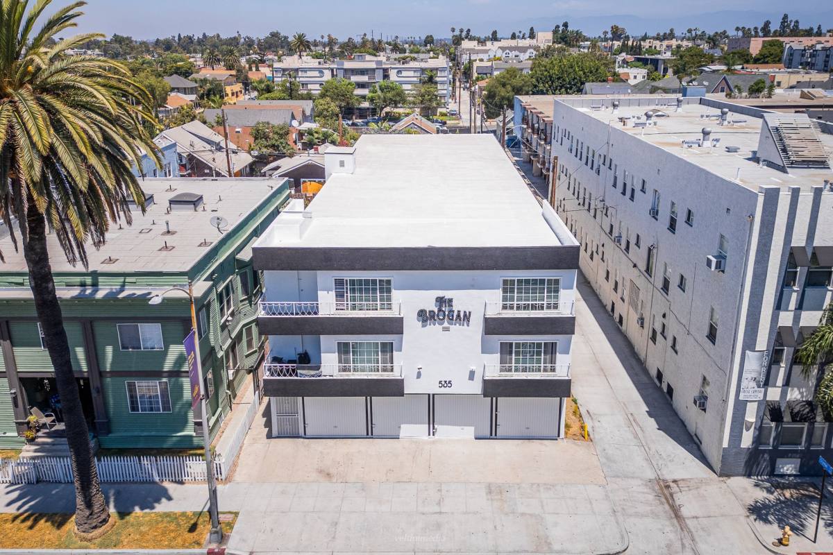 Apartment for rent at 535 W 3rd St, Long Beach, CA 90802