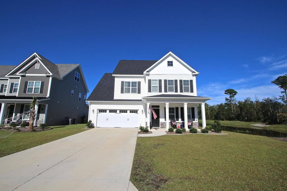 House for rent at 420 Aurora Place, Hampstead, NC 28443